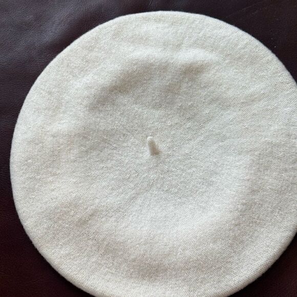 Vintage Ruth Alan beret cream color off white - Picture 2 of 8